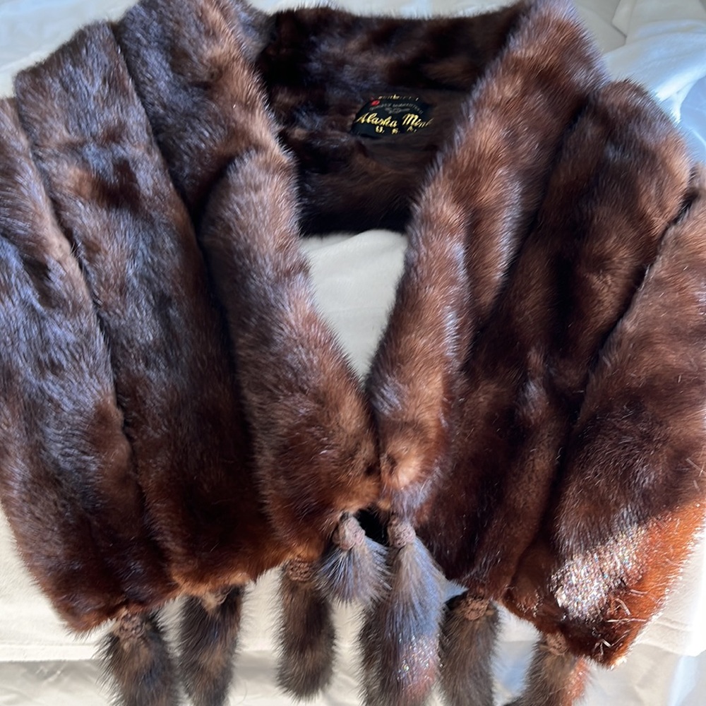 Quality Guaranteed Alaska Mink U. S. A. - image 1